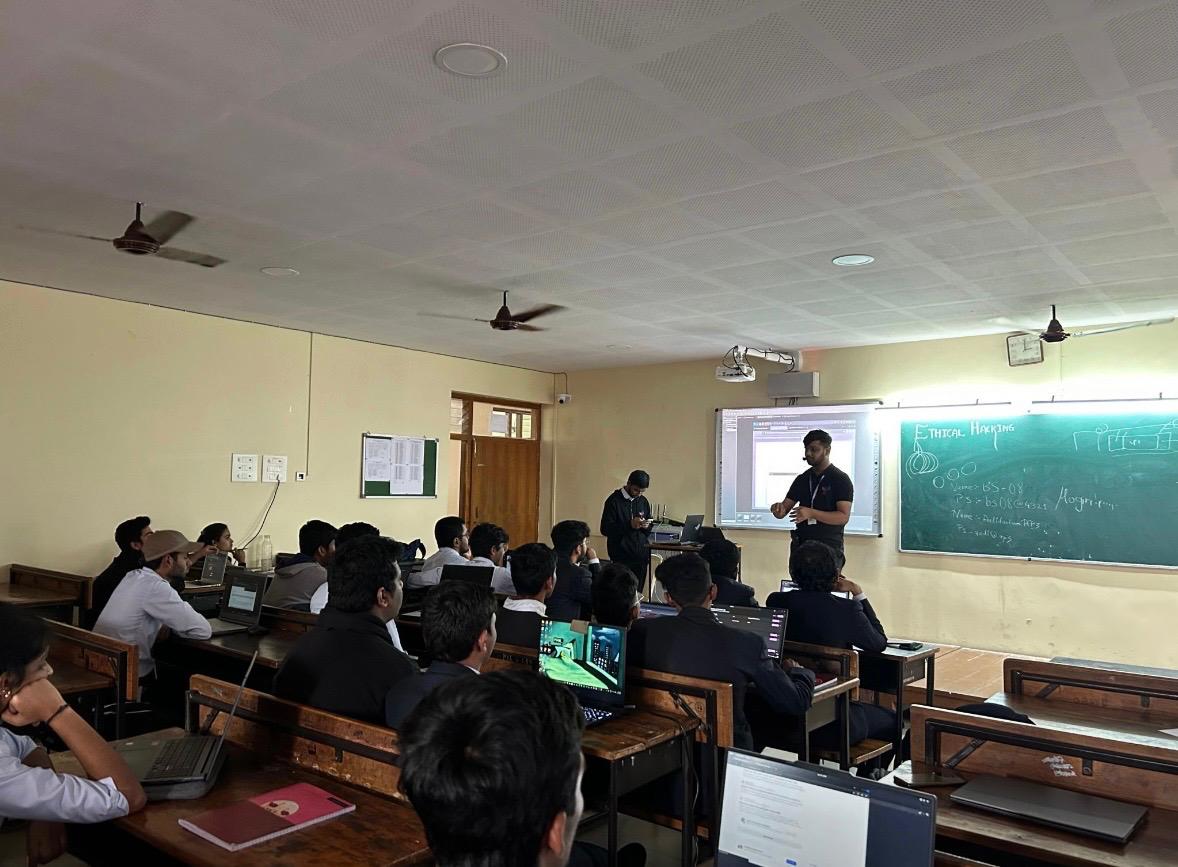 Anshul teaching ethical hacking in lab